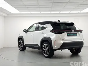 Toyota Yaris Cross SUV, Petrol Hybrid, 2024, White