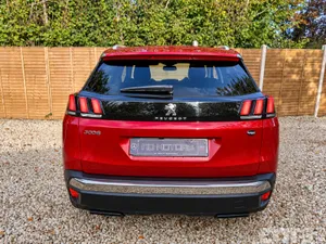 Peugeot 3008 MPV, Petrol, 2019, Red