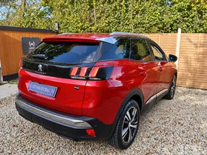 Peugeot 3008 MPV, Petrol, 2019, Red