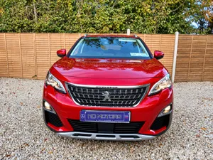 Peugeot 3008 MPV, Petrol, 2019, Red