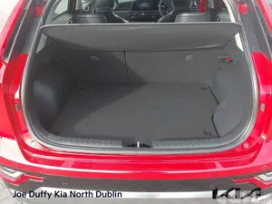 Kia Niro SUV, Petrol Plug-in Hybrid, 2023, Red