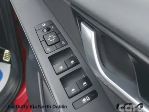 Kia Niro SUV, Petrol Plug-in Hybrid, 2023, Red