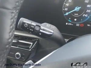 Kia Niro SUV, Petrol Plug-in Hybrid, 2023, Red