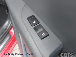 Kia Niro SUV, Petrol Plug-in Hybrid, 2023, Red