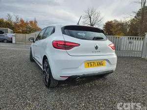 Renault Clio Hatchback, Petrol, 2022, White