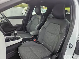 Renault Clio Hatchback, Petrol, 2022, White