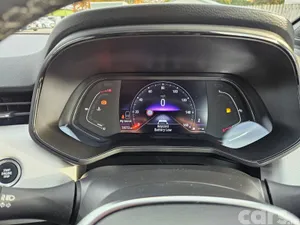 Renault Clio Hatchback, Petrol, 2022, White