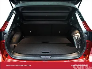 Nissan Qashqai SUV, Petrol Hybrid, 2026, Red