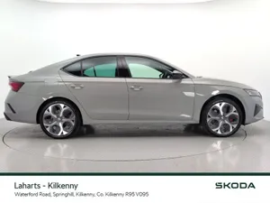 Skoda Octavia Saloon, Petrol, 2027, Grey