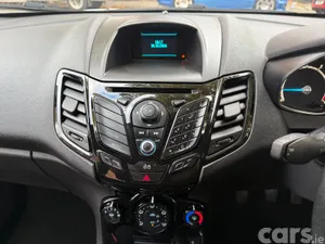 Ford Fiesta Hatchback, Petrol, 2014, White