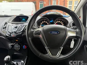 Ford Fiesta Hatchback, Petrol, 2014, White