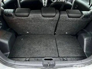 Toyota Yaris Hatchback, Petrol, 2006, Silver