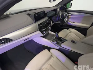 BMW 5-Series Saloon, Petrol Plug-in Hybrid, 2020, Grey