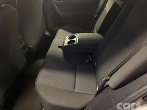 Toyota Corolla Saloon, Petrol, 2016, Beige