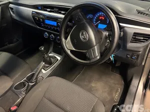Toyota Corolla Saloon, Petrol, 2016, Beige