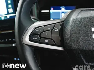 Dacia Duster SUV, Petrol Hybrid, 2025, Grey