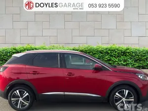 Peugeot 3008 MPV, Petrol, 2020, Red