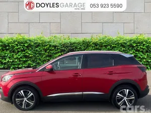 Peugeot 3008 MPV, Petrol, 2020, Red