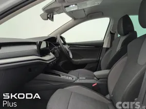 Skoda Octavia Saloon, Diesel, 2024, Silver