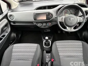 Toyota Yaris Hatchback, Petrol, 2016, Red