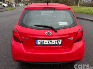 Toyota Yaris Hatchback, Petrol, 2016, Red