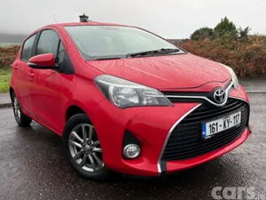 Toyota Yaris Hatchback, Petrol, 2016, Red