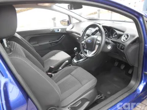 Ford Fiesta Hatchback, Petrol, 2016, Blue