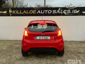 Ford Fiesta Hatchback, Petrol, 2014, Red