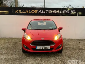 Ford Fiesta Hatchback, Petrol, 2014, Red