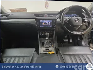 Skoda Superb Hatchback, Petrol Plug-in Hybrid, 2023, Grey
