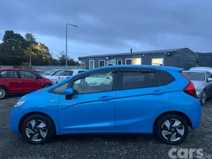 Honda Fit Hatchback, Petrol Hybrid, 2017, Blue