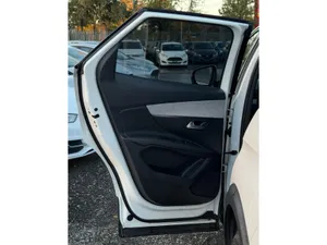 Peugeot 3008 SUV, Diesel, 2017, White