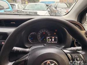 Toyota Vitz Hatchback, Petrol Hybrid, 2018, Red