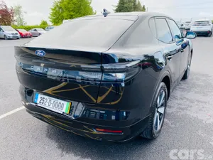 Ford Capri SUV, Electric, 2025, Black