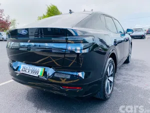 Ford Capri SUV, Electric, 2025, Black