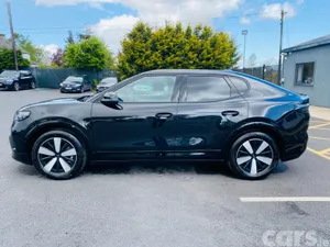 Ford Capri SUV, Electric, 2025, Black