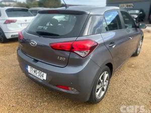 Hyundai i20 Hatchback, Petrol, 2017, Grey