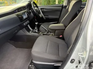 Toyota Corolla Saloon, Diesel, 2015, Silver