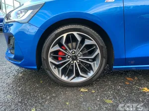 Ford Focus Hatchback, Petrol Hybrid, 2023, Blue
