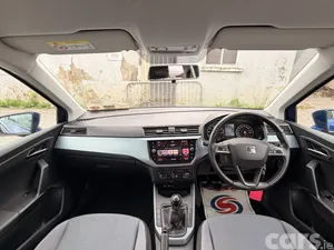 SEAT Arona SUV, Petrol, 2020, Blue