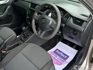 Skoda Octavia Saloon, Petrol, 2016, Beige