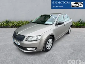 Skoda Octavia Saloon, Petrol, 2016, Beige
