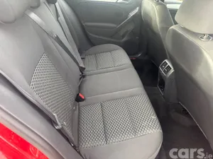Volkswagen Golf Hatchback, Diesel, 2011, Red