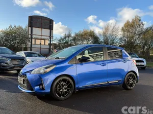 Toyota Yaris Hatchback, Petrol Hybrid, 2020, Blue