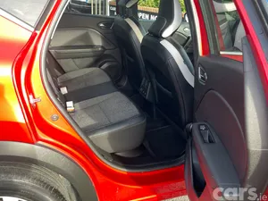 Renault Captur Hatchback, Petrol, 2020, Red