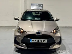 Toyota Yaris Hatchback, Petrol Hybrid, 2023, Grey