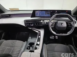 Peugeot 5008 SUV, Electric, 2025, White
