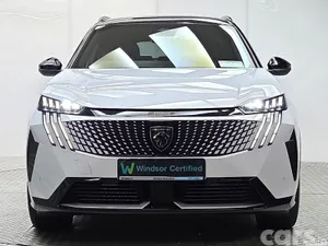 Peugeot 5008 SUV, Electric, 2025, White