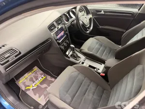 Volkswagen Golf Hatchback, Petrol, 2015, Blue