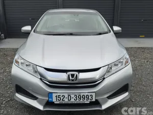 Honda Grace Saloon, Petrol, 2015, Silver